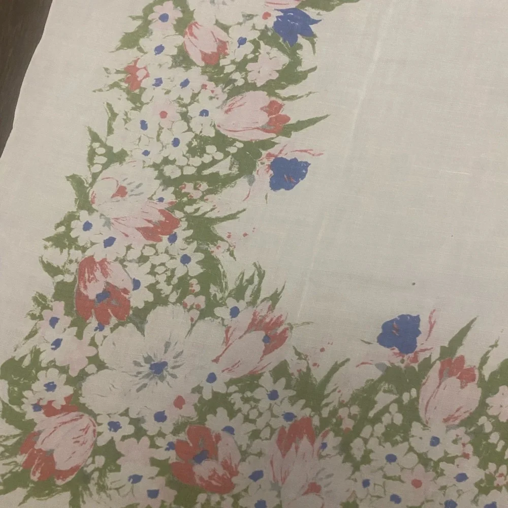 Vintage 1960s Retro Floral Square Kitchen Table Cloth Linens